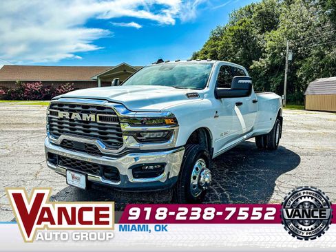 Used 2025 RAM 3500 Big Horn image 3