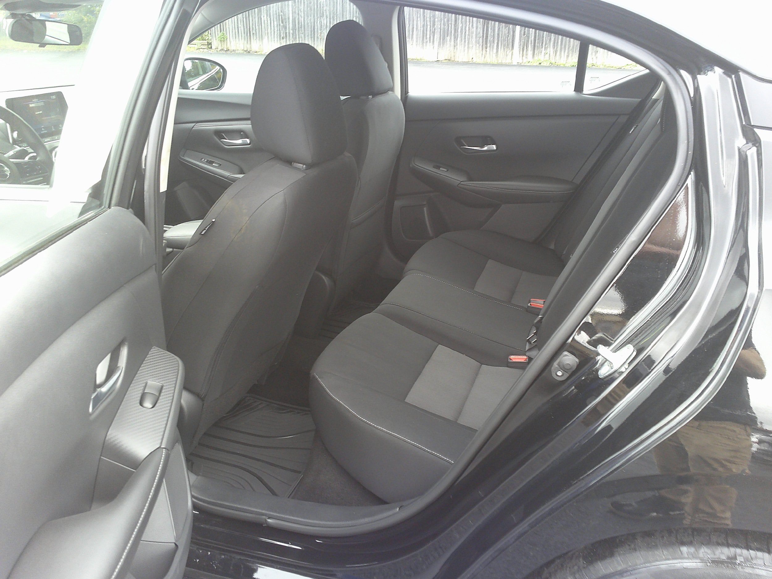 Used 2023 Nissan Sentra SV FWD image 17