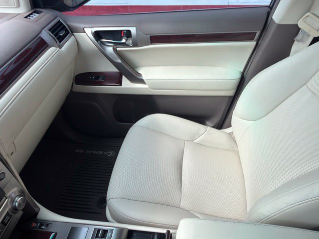 Used 2016 Lexus GX 460 w/ Premium Package AWD/4WD image 14