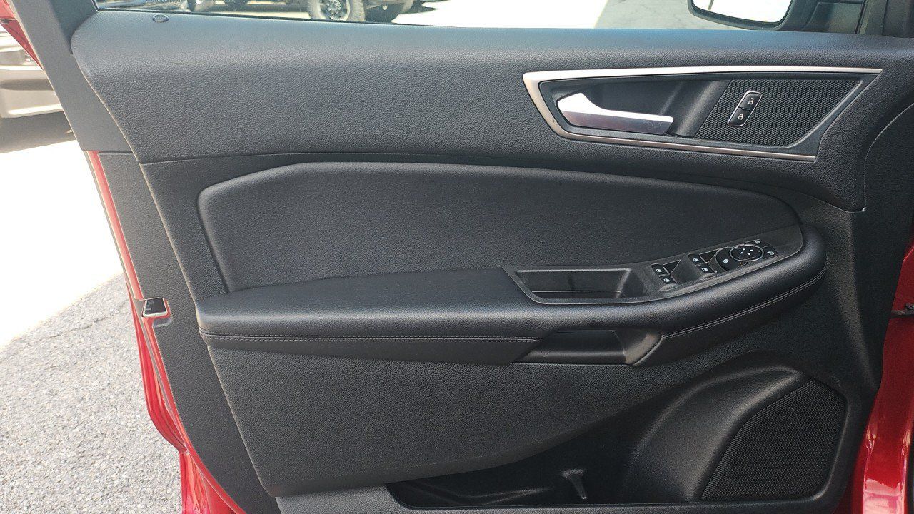 Used 2024 Ford Edge SEL AWD/4WD image 12