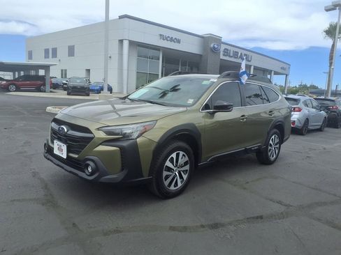 Used 2024 Subaru Outback Premium AWD/4WD image 7