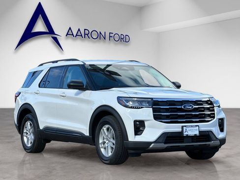 New 2026 Ford Explorer Active w/ Active Comfort Package image 7