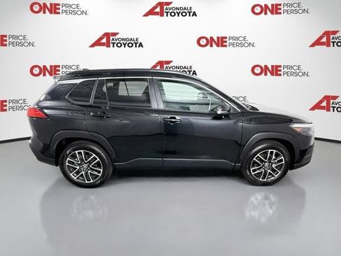 Certified 2026 Toyota Corolla Cross XLE FWD image 9