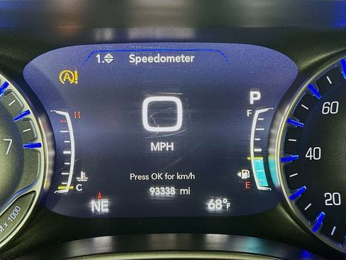 Used 2020 Chrysler Pacifica Touring w/ Advanced Safetytec Group image 15