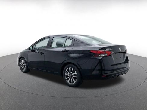 Used 2025 Nissan Versa SV FWD image 8