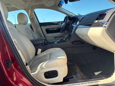 Used 2013 Lincoln MKS AWD image 10