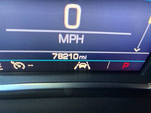 Used 2020 GMC Terrain SLE w/ Elevation Edition image 16