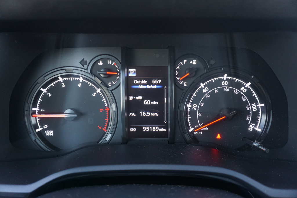 Used 2021 Toyota 4Runner SR5 Premium w/ Moonroof Package AWD/4WD image 5