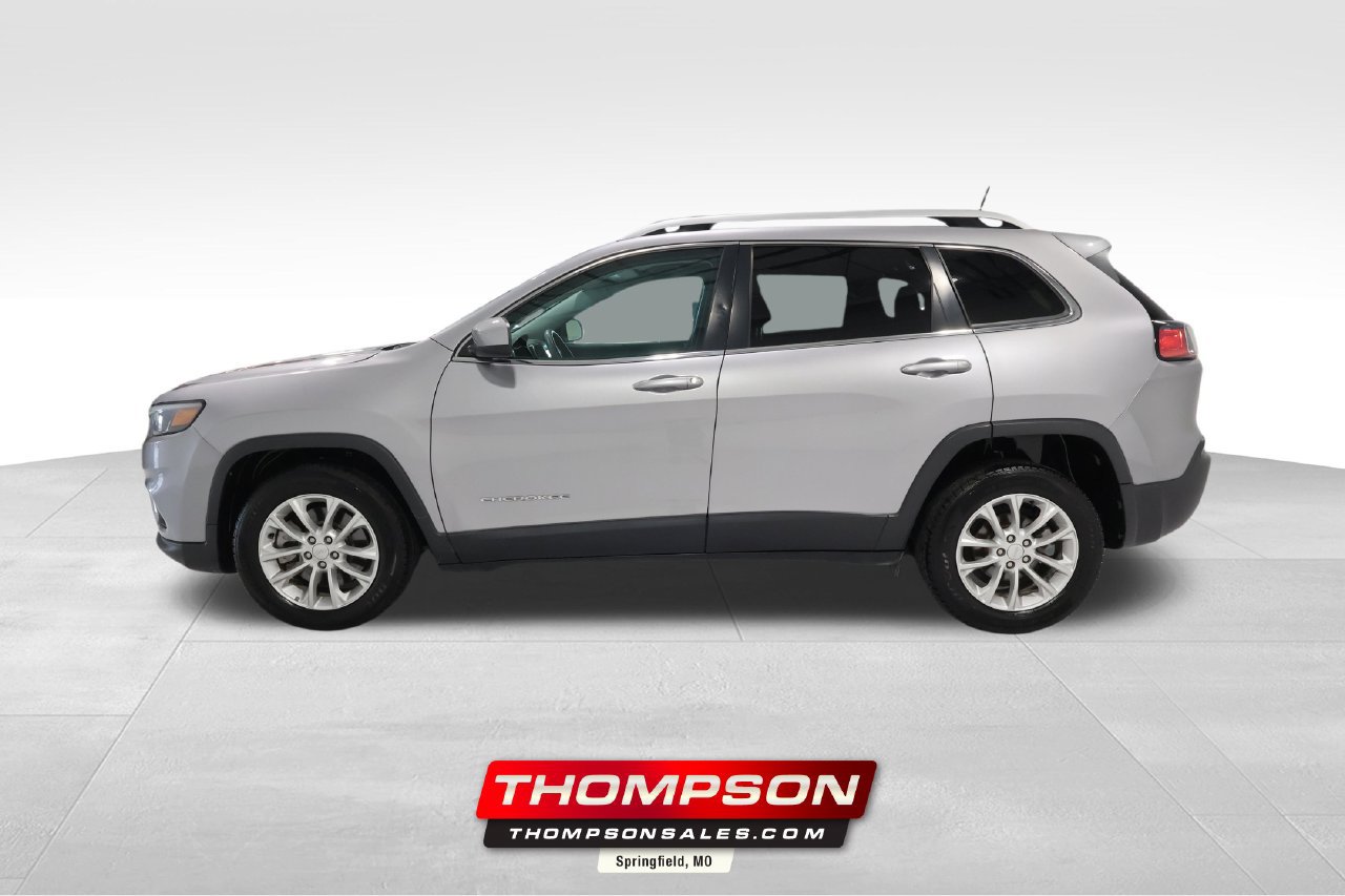 Used 2019 Jeep Cherokee Latitude w/ Popular Appearance Group FWD image 1