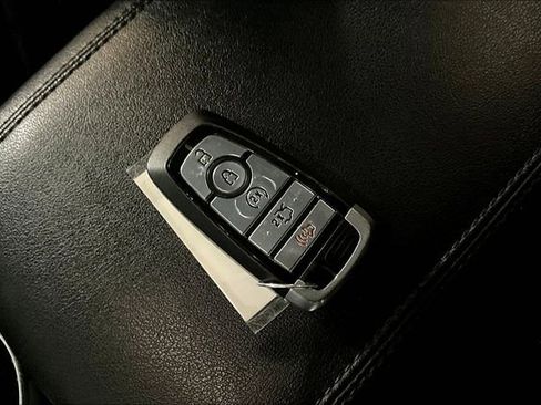 Used 2018 Ford Edge SEL w/ Equipment Group 201A image 28