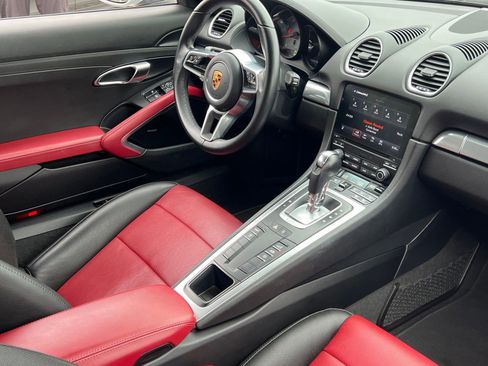 Certified 2021 Porsche 718 Cayman S RWD image 15