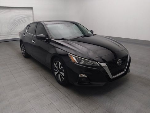 Used 2020 Nissan Altima 2.5 SL FWD image 13