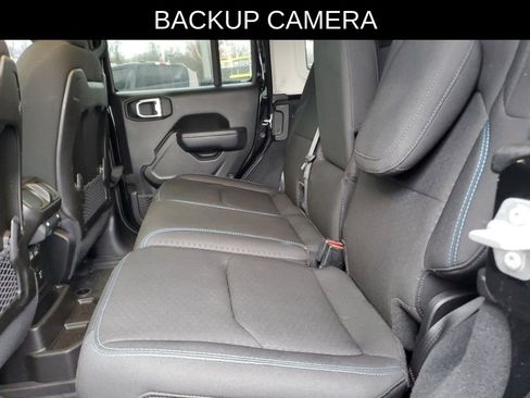 Used 2024 Jeep Wrangler Unlimited Rubicon 4xe image 9