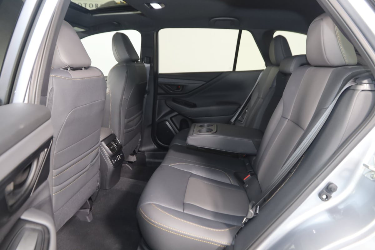 Used 2025 Subaru Outback Wilderness AWD/4WD image 44