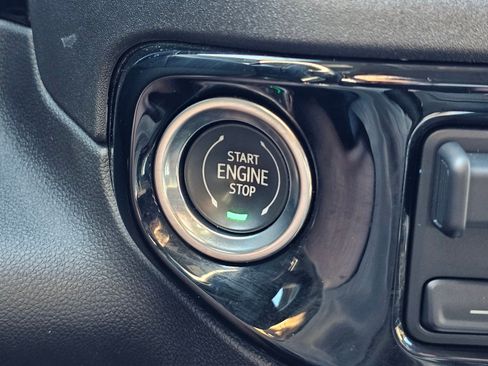 Used 2024 Chevrolet Silverado 1500 RST image 41