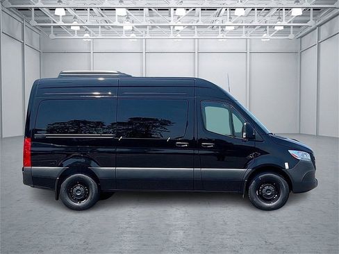 New 2025 Mercedes-Benz Sprinter 2500 image 4