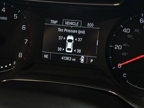 Used 2023 Chevrolet TrailBlazer LT w/ Convenience Package FWD image 22