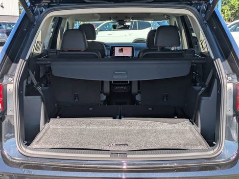 New 2026 Volkswagen Atlas Peak Edition image 13
