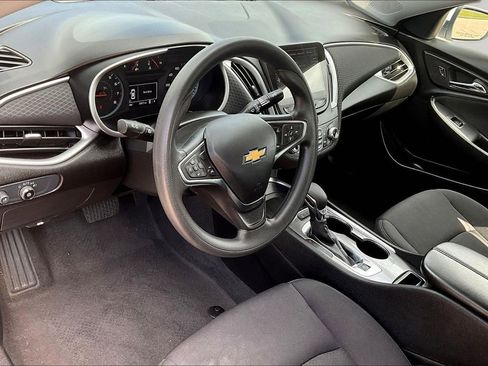 Used 2024 Chevrolet Malibu LT image 15