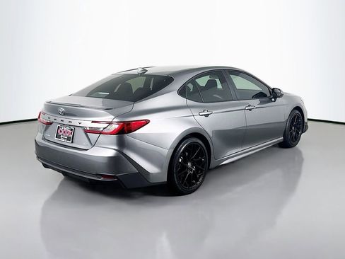 New 2026 Toyota Camry SE image 5