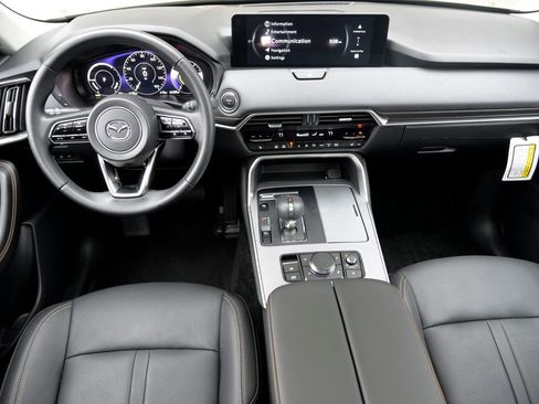 Certified 2025 MAZDA CX-70 Plug-In Hybrid w/ Premium Pkg image 17