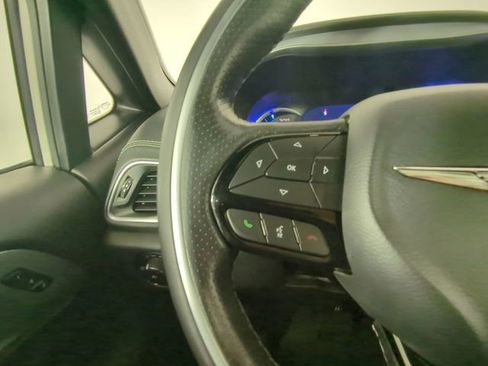 Used 2020 Chrysler Pacifica Limited w/ Advanced Safetytec Group image 28