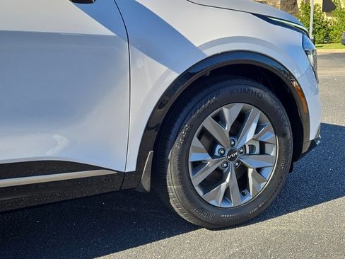 New 2025 Kia Sportage SX image 11