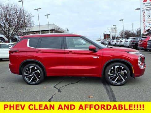 Used 2023 Mitsubishi Outlander SEL 40th Anniversary image 8