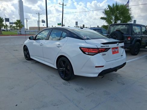 Used 2023 Nissan Sentra SR w/ Midnight Edition Package FWD image 5