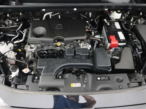 Certified 2025 Toyota RAV4 LE image 34