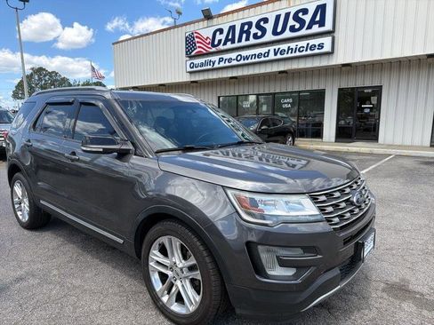 Used 2016 Ford Explorer XLT w/ Equipment Group 201A AWD/4WD image 2