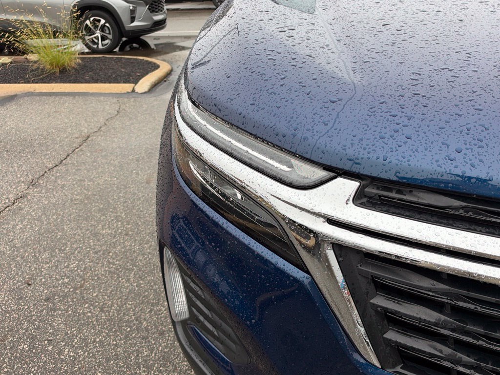 Used 2023 Chevrolet Equinox LT FWD image 4