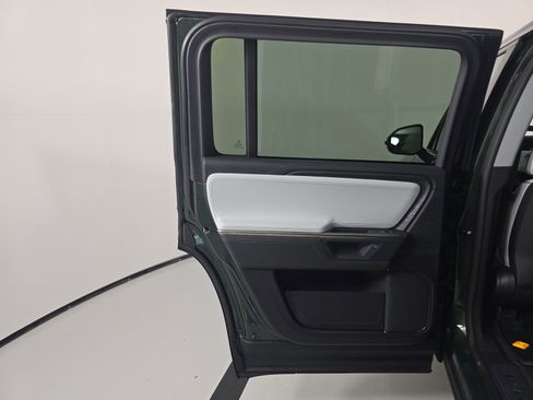 Used 2025 Rivian R1S Adventure image 17