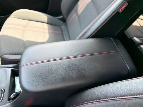 Used 2024 Chevrolet Equinox RS w/ LPO, Floor Liner Package FWD image 13