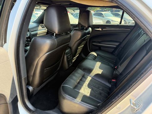 Used 2020 Chrysler 300 S RWD image 22