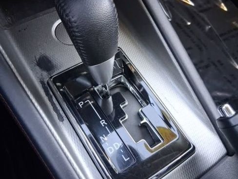 Used 2022 Mitsubishi Outlander Sport SE image 27