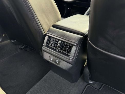 Used 2023 Honda Accord Touring image 14