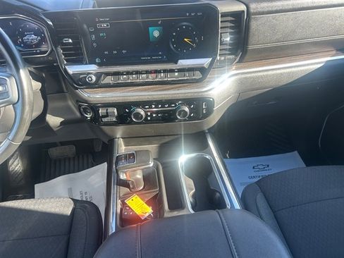 Used 2023 Chevrolet Silverado 1500 RST AWD/4WD image 11