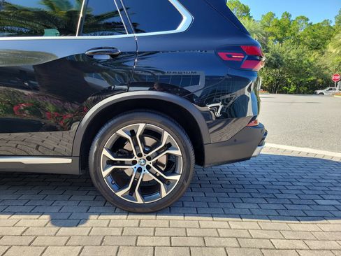 Used 2024 BMW X5 sDrive40i w/ Premium Package RWD image 8