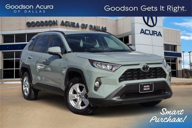 Used 2021 Toyota RAV4 XLE w/ Convenience Package AWD/4WD image 1
