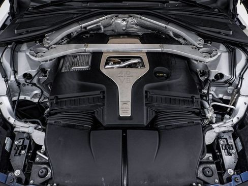 Used 2021 Aston Martin DBX V8 image 33