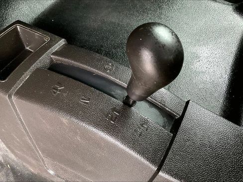 Used 2018 Chevrolet Silverado 3500 W/T AWD/4WD image 32