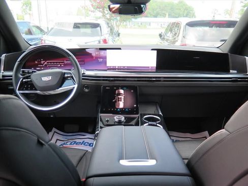 Certified 2025 Cadillac Escalade Sport w/ Touring Package AWD/4WD image 23