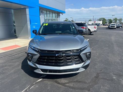 Used 2024 Chevrolet Blazer LT w/ Convenience Package FWD image 8