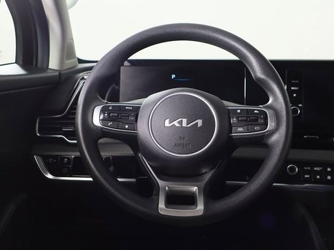 Used 2023 Kia Sportage LX image 32
