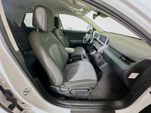 Used 2024 Hyundai Ioniq 5 SEL RWD image 32