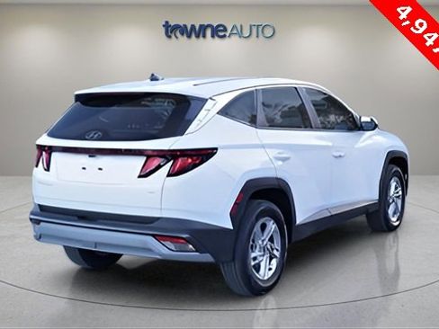 Used 2025 Hyundai Tucson SE image 5