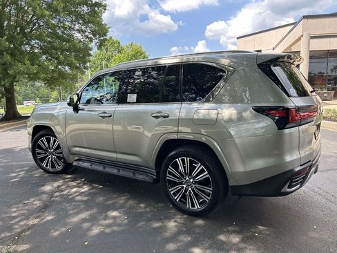 New 2026 Lexus LX 700h Luxury AWD/4WD image 4
