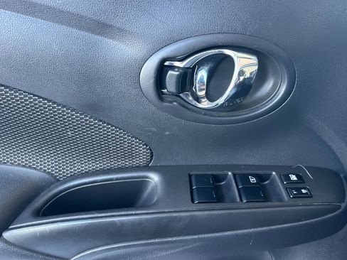 Used 2017 Nissan Versa SV FWD image 12