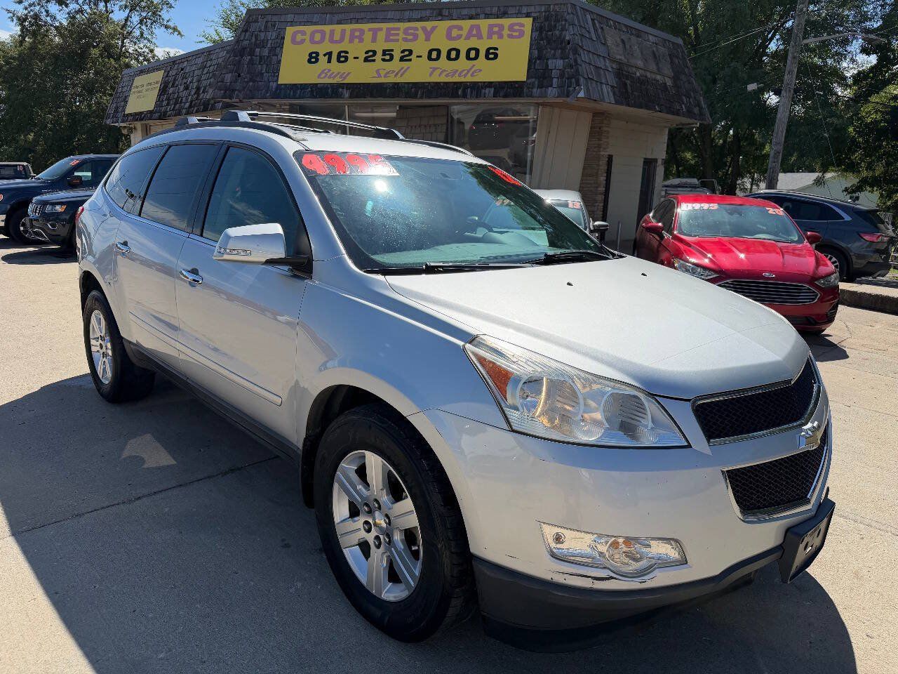 Used 2012 Chevrolet Traverse LT AWD/4WD image 1